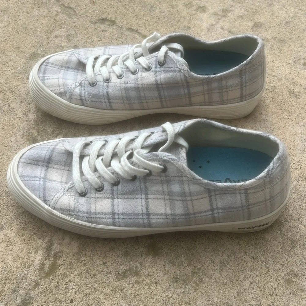 Seavees Women's Monterey Platform Dove Plaid Flannel Sneakers Women's Size 10